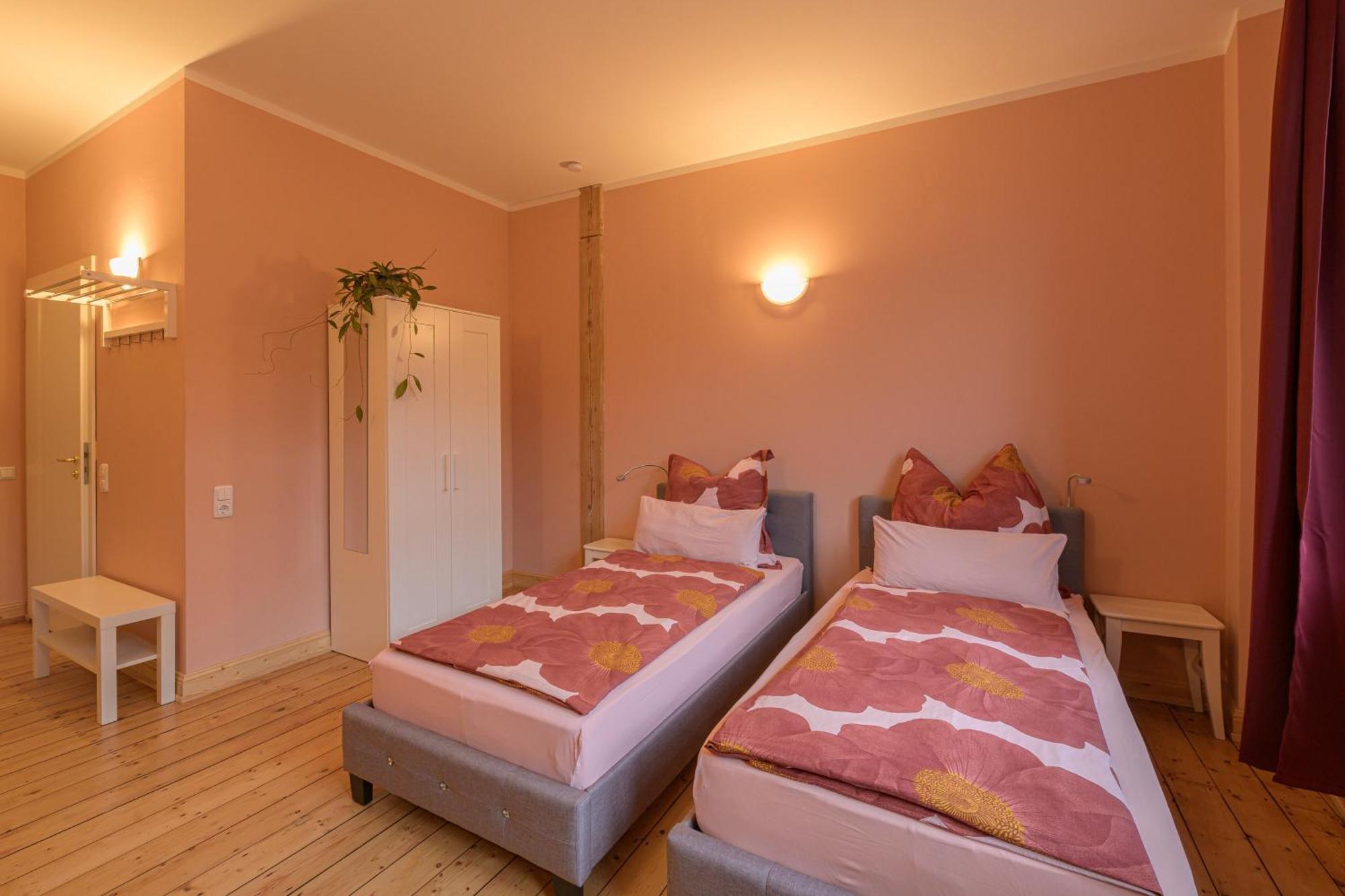 Gaestehaus Villa Fliedner - Das Kutscherhaus Monsheim  Bagian luar foto
